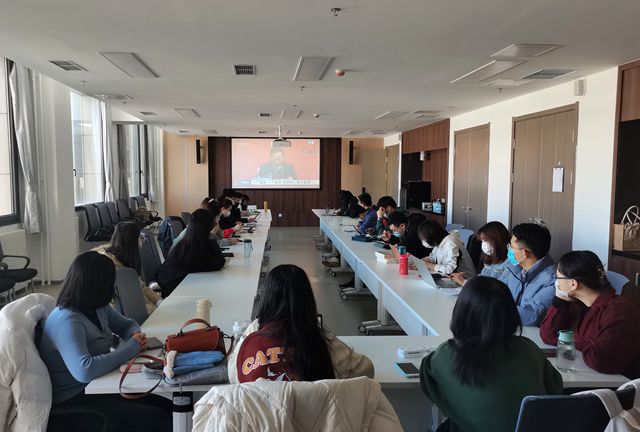 壹定发ydf观看十九届六中全会新闻发布会-良乡学生会场_副本.jpg